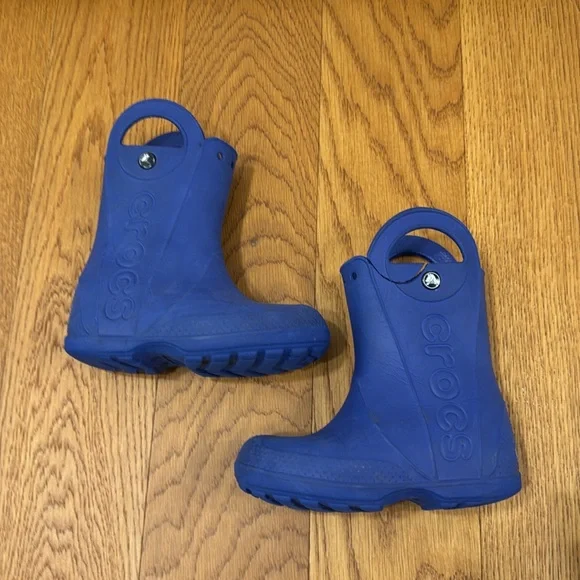 Kids Toddler boys bright blue Crocs rainboots size 12 - Picture 5 of 13